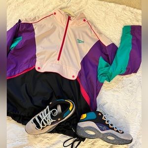 Priced to sell!!! Reebok windbreaker jacket! Really nice! Only worn once 10/10